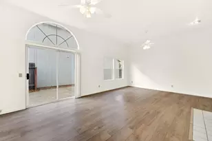 8609 Valley Rim Way, Antelope, CA 95843 - Photo 13