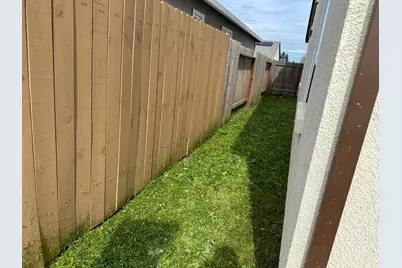 1446 Bob Hayes Drive, Olivehurst, CA 95961 - Photo 17