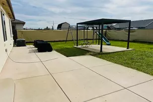 1446 Bob Hayes Dr, Olivehurst, CA 95961 - Photo 11