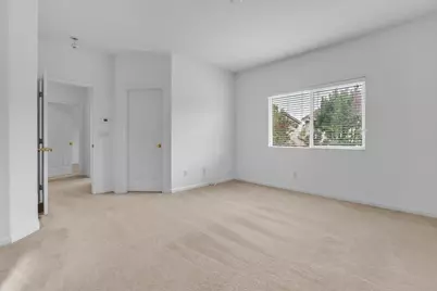 9633 Spring Breeze Court, Elk Grove, CA 95757 - Photo 19