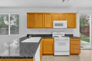 9633 Spring Breeze Ct, Elk Grove, CA 95757 - Photo 13