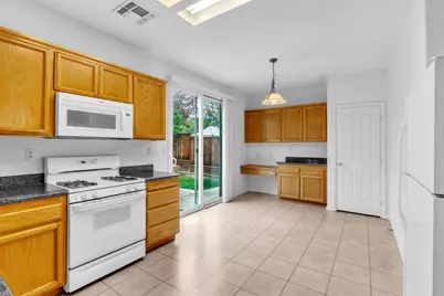 9633 Spring Breeze Court, Elk Grove, CA 95757 - Photo 27