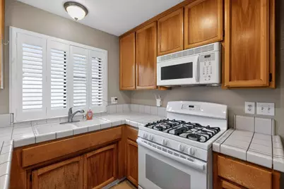 6765 Koster Way, Elk Grove, CA 95758 - Photo 17