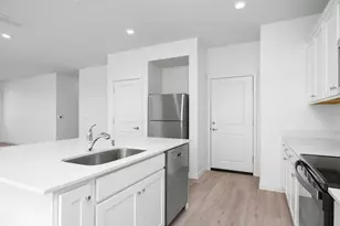 821 Helmsley Ln, Patterson, CA 95363 - Photo 5