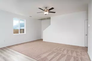 2252 Mia Dr, Newman, CA 95360 - Photo 9