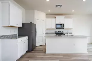 2278 Travis Ct, Newman, CA 95360 - Photo 5