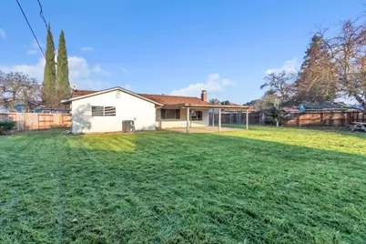 7280 Dinsmore Way, Sacramento, CA 95828 - Photo 13