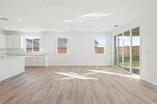 1161 Camomile Dr, Plumas Lake, CA 95961 - Photo 17