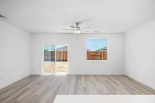 2197 Woods Dr, Linda, CA 95901 - Photo 3