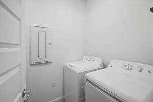 1281 Bray Dr, Woodland, CA 95776 - Photo 17