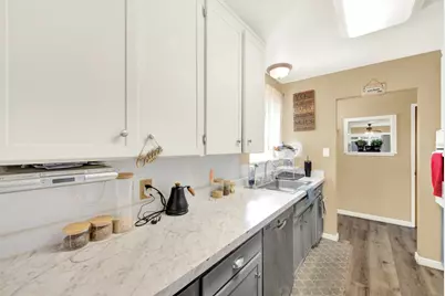 1418 Auburn Way, Woodland, CA 95695 - Photo 11