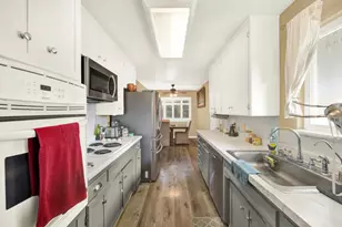 1418 Auburn Way, Woodland, CA 95695 - Photo 9