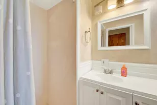 1418 Auburn Way, Woodland, CA 95695 - Photo 15