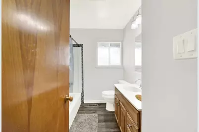 1418 Auburn Way, Woodland, CA 95695 - Photo 17