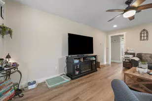 4493 Ardmore Ave, Olivehurst, CA 95961 - Photo 7