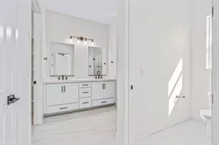 14846 Grace Warren Wy, Rancho Murieta, CA 95663 - Photo 17