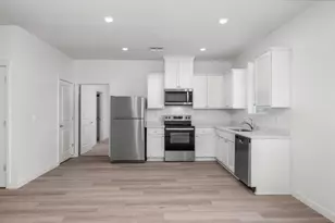 2121 Woods Dr, Linda, CA 95901 - Photo 5