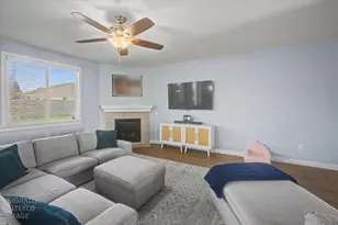 1425 Table Mountain Dr, Plumas Lake, CA 95961 - Photo 9