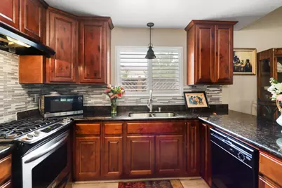 9028 Bridgewood Court, Stockton, CA 95209 - Photo 13