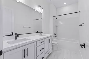 14854 Grace Warren Wy, Rancho Murieta, CA 95683 - Photo 23