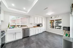 2958 Erin Dr, Sacramento, CA 95833 - Photo 19