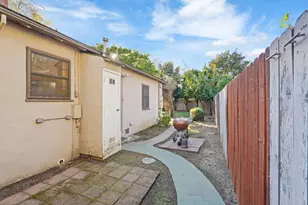 2622 14th St, Sacramento, CA 95818 - Photo 51