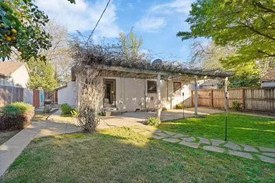 2622 14th Street, Sacramento, CA 95818 - Photo 45