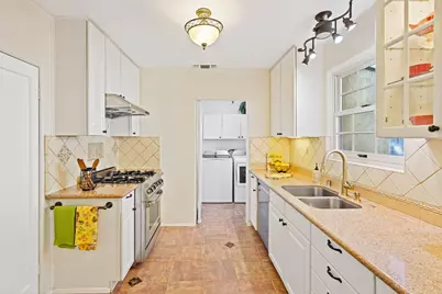 2622 14th Street, Sacramento, CA 95818 - Photo 21