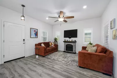 813 Fenley Way, Winters, CA 95694 - Photo 5