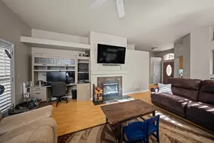 10990 Pleasant Valley Ct, Stockton, CA 95209 - Photo 11