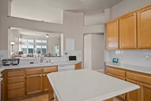 10990 Pleasant Valley Ct, Stockton, CA 95209 - Photo 19