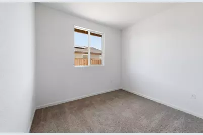 1056 Basinghall Drive, Plumas Lake, CA 95961 - Photo 29