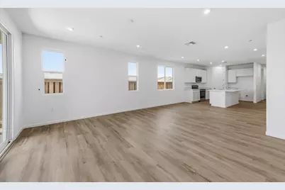 1056 Basinghall Drive, Plumas Lake, CA 95961 - Photo 13