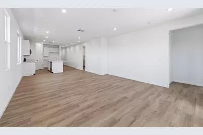 1056 Basinghall Drive, Plumas Lake, CA 95961 - Photo 15