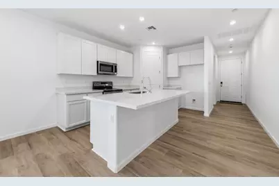 1056 Basinghall Drive, Plumas Lake, CA 95961 - Photo 9