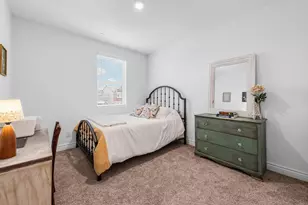 2717 N Cove Dr, Sacramento, CA 95833 - Photo 19