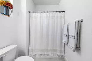 2717 N Cove Dr, Sacramento, CA 95833 - Photo 25