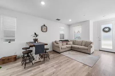 2717 N Cove Drive, Sacramento, CA 95833 - Photo 5