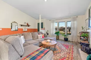 6 Coastal Ct, Sacramento, CA 95831 - Photo 11