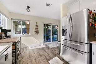 6 Coastal Ct, Sacramento, CA 95831 - Photo 19