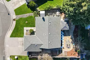 6 Coastal Ct, Sacramento, CA 95831 - Photo 49