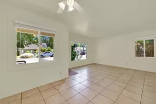 11 Lincoln Ave, Woodland, CA 95695 - Photo 9