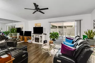 7301 Sunsweet Ln, Sacramento, CA 95828 - Photo 7