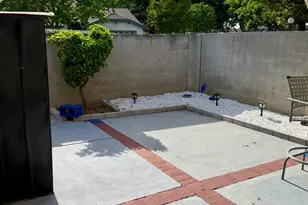 7301 Sunsweet Ln, Sacramento, CA 95828 - Photo 19