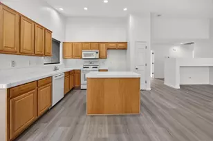 3364 Calla Lily Way, Sacramento, CA 95833 - Photo 9