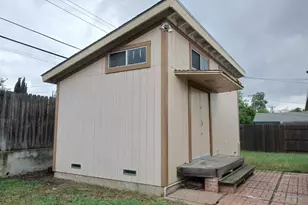 6088 Georgia Dr, North Highlands, CA 95660 - Photo 25
