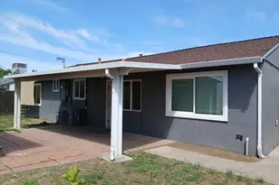 6088 Georgia Dr, North Highlands, CA 95660 - Photo 3
