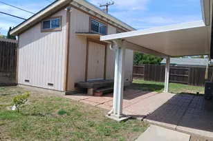 6088 Georgia Dr, North Highlands, CA 95660 - Photo 9