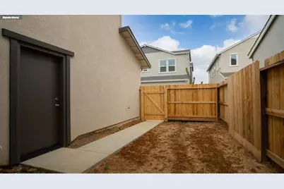8384 Solfrid Way, Elk Grove, CA 95757 - Photo 19