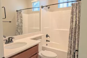 240 Soaring Hawk Ln, Sacramento, CA 95833 - Photo 33